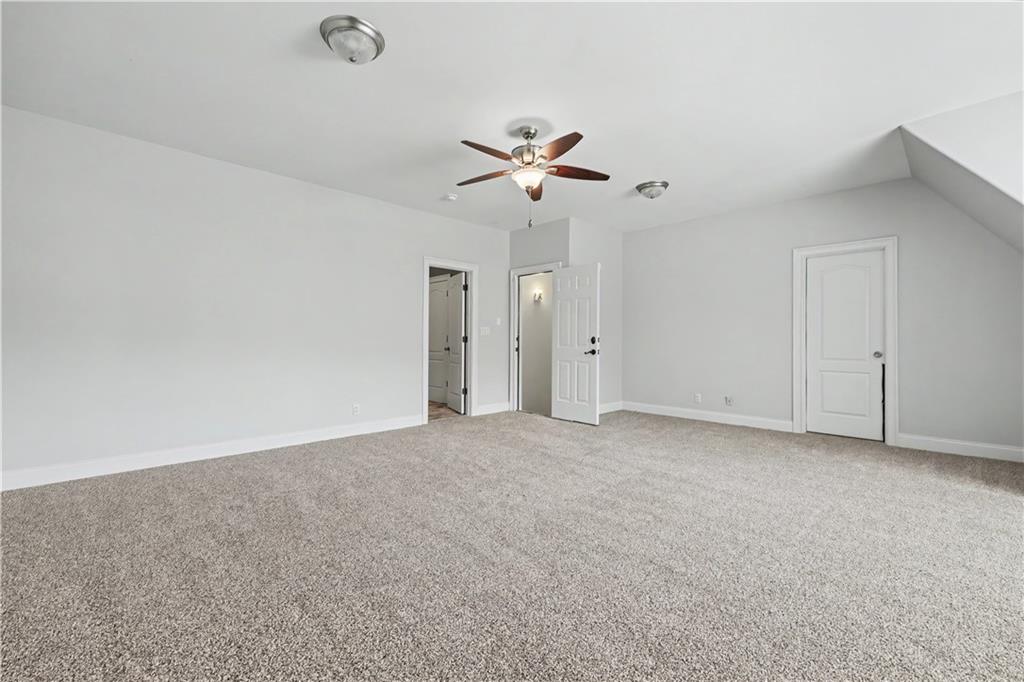53 Saint Ives Circle Property Photo 37