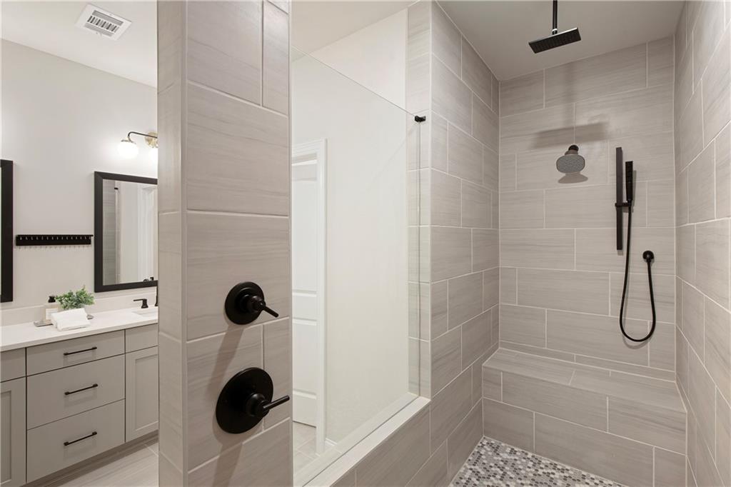 136 Everley Walk Property Photo 27