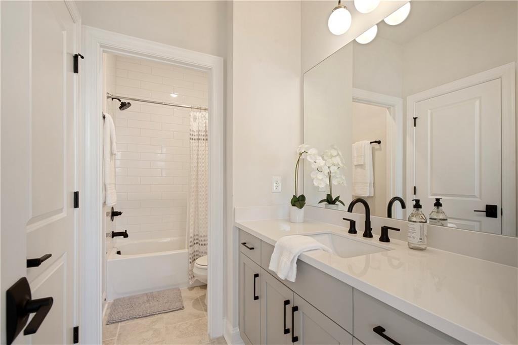 136 Everley Walk Property Photo 33