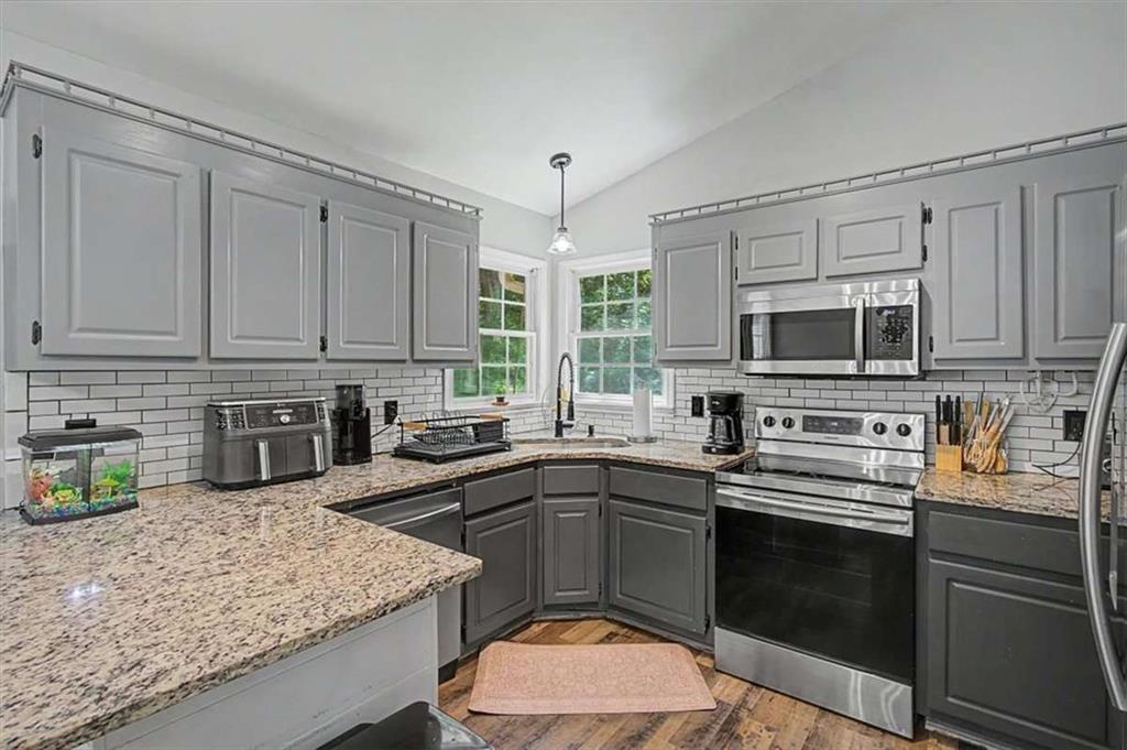 58 Willow Bend Drive Property Photo 17
