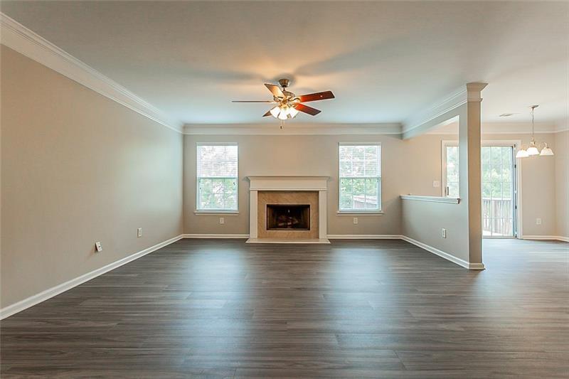 3035 Whittier Way Property Photo 5