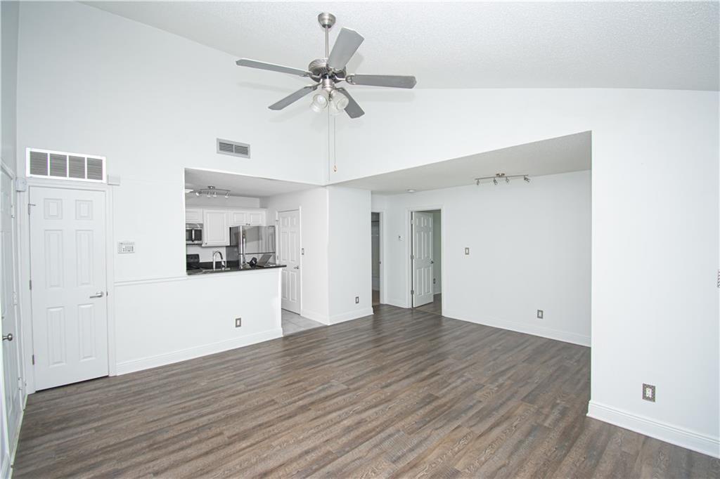 1302 Santa Fe Parkway Property Photo 1