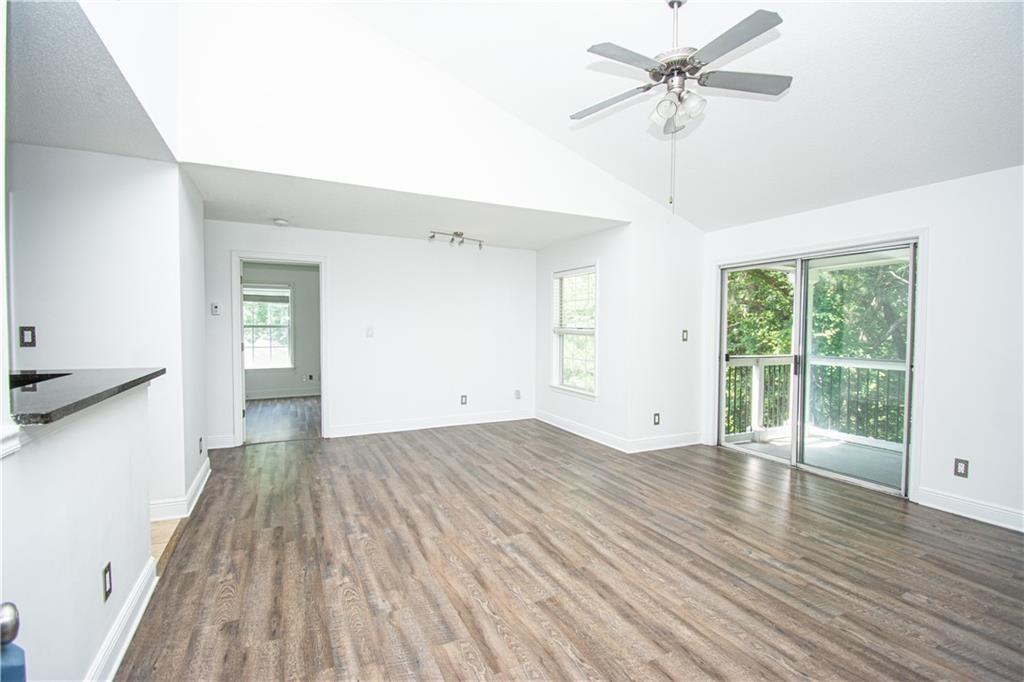 1302 Santa Fe Parkway Property Photo 2