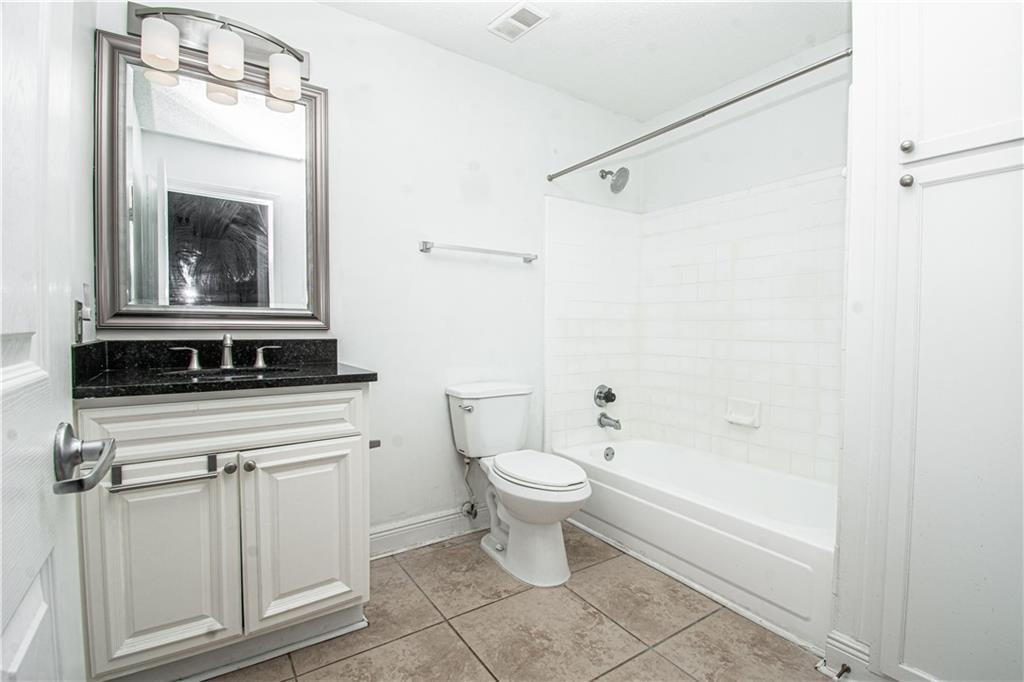 1302 Santa Fe Parkway Property Photo 6