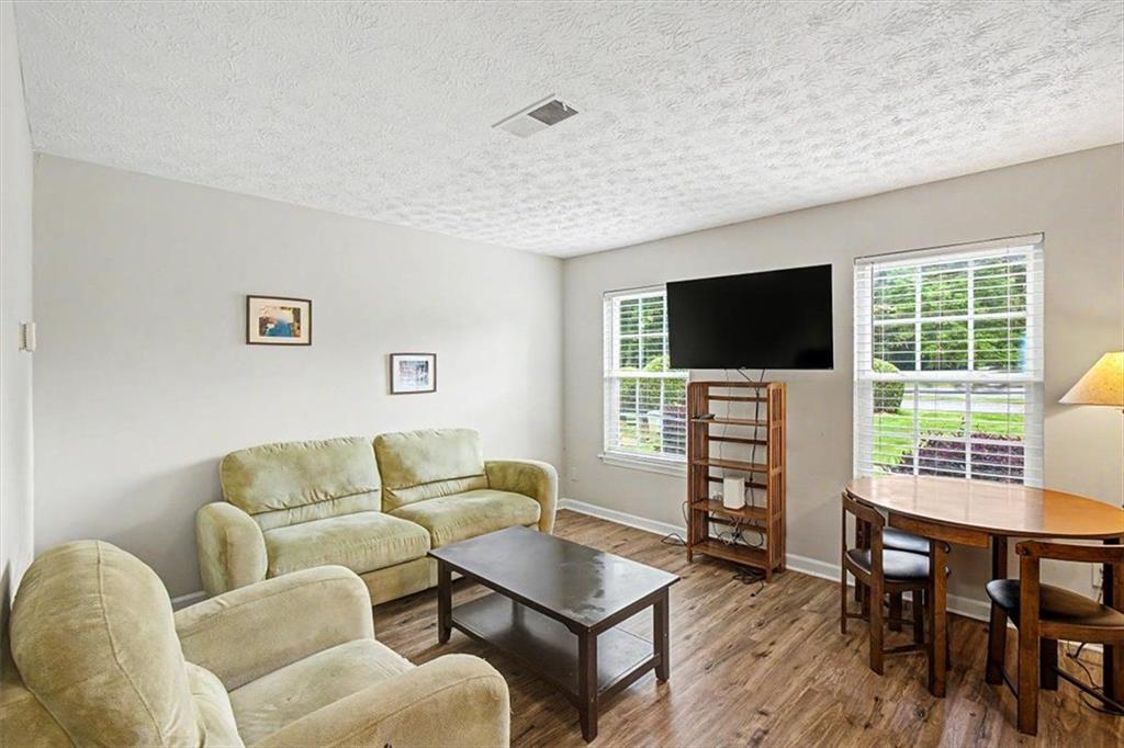 4277 Grogan Street Nw Property Photo 6