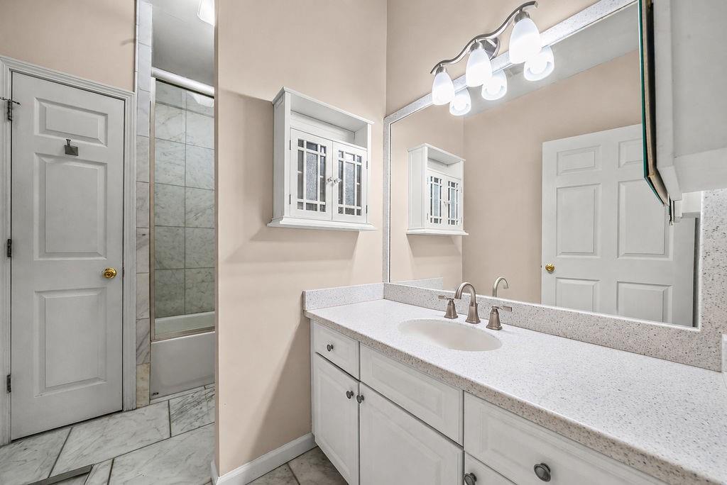 612 Manor Way Property Photo 17