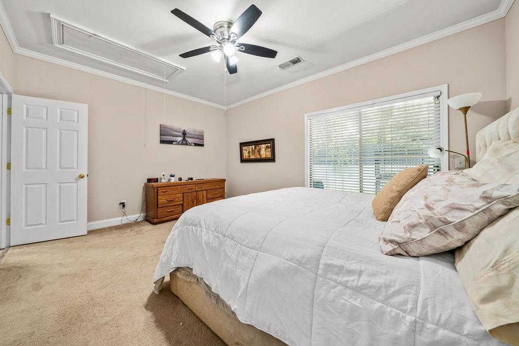 612 Manor Way Property Photo 20
