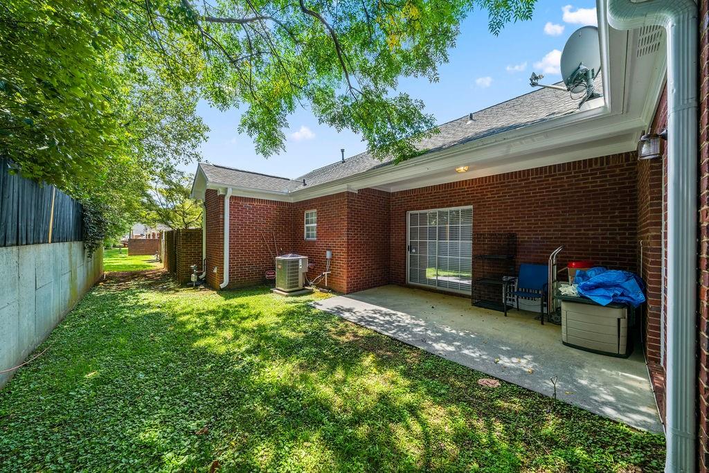 612 Manor Way Property Photo 24