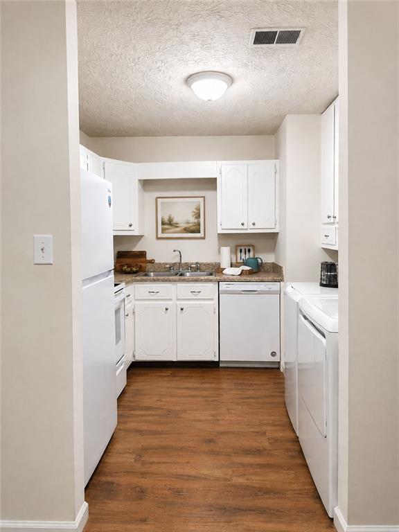 232 Rustwood Drive Property Photo 2