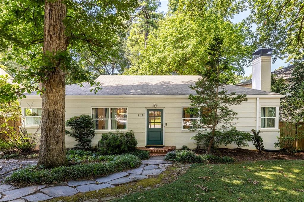 112 Chelsea Drive Property Photo 1