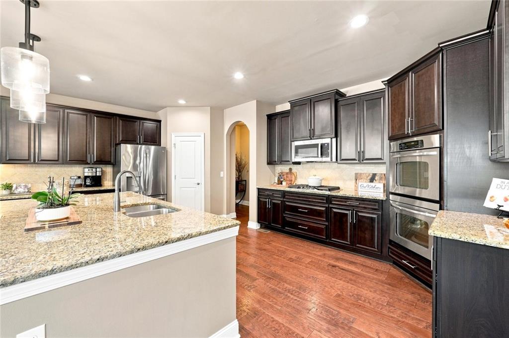 180 Lakestone Parkway Property Photo 20