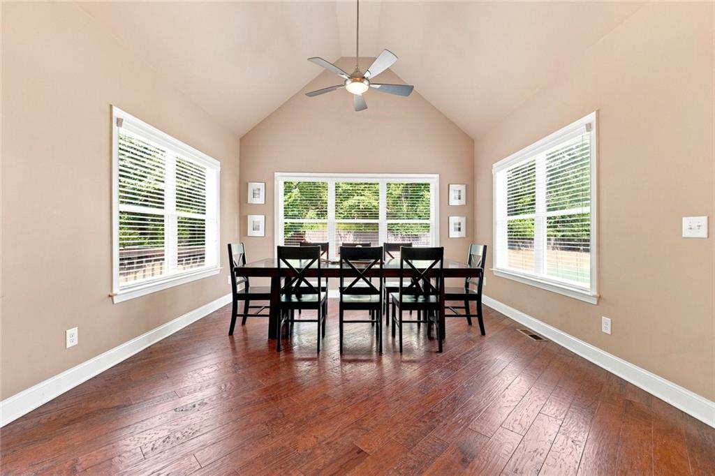 180 Lakestone Parkway Property Photo 24