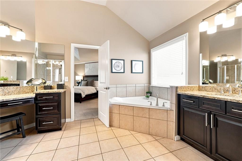180 Lakestone Parkway Property Photo 36