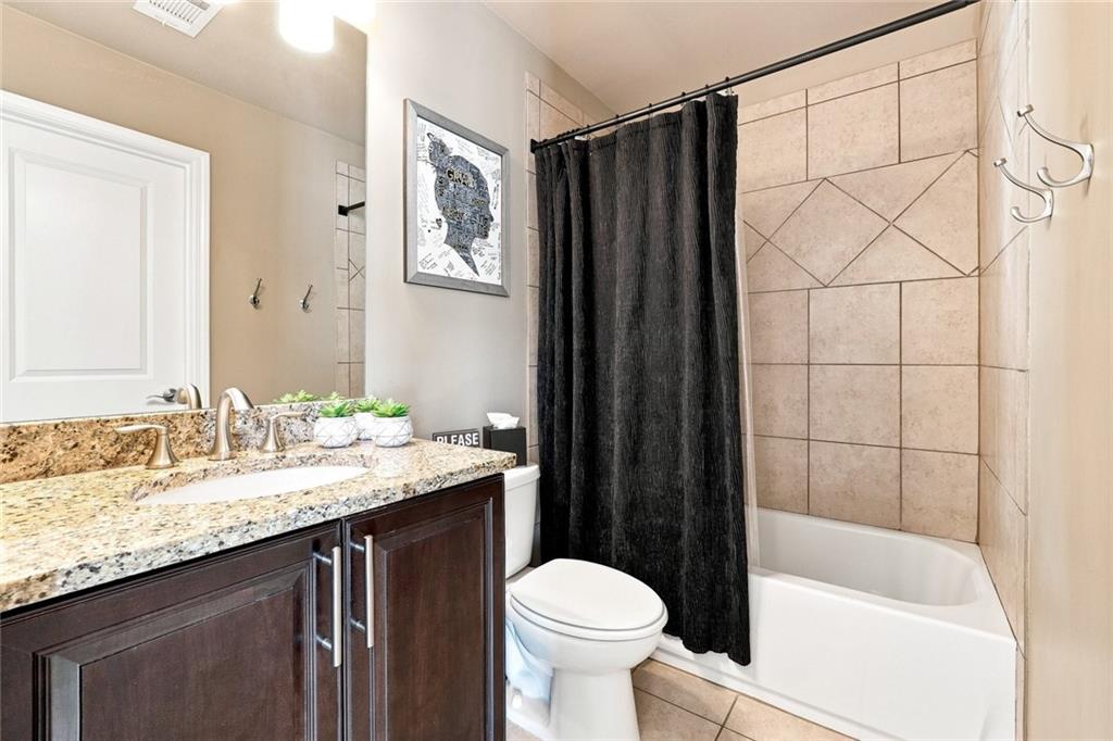 180 Lakestone Parkway Property Photo 43