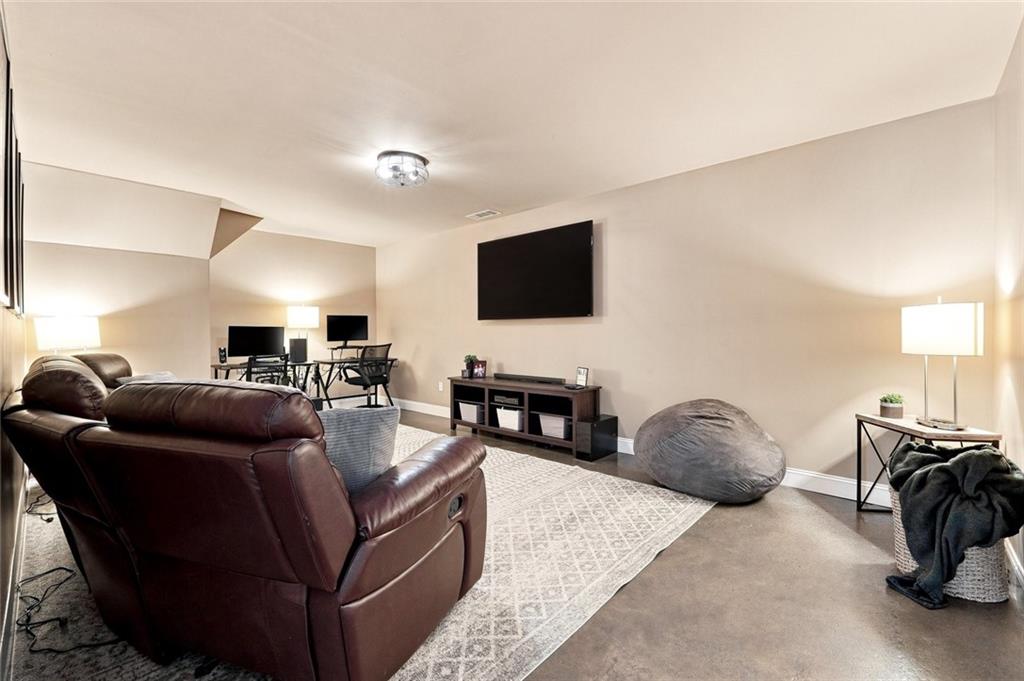 180 Lakestone Parkway Property Photo 63