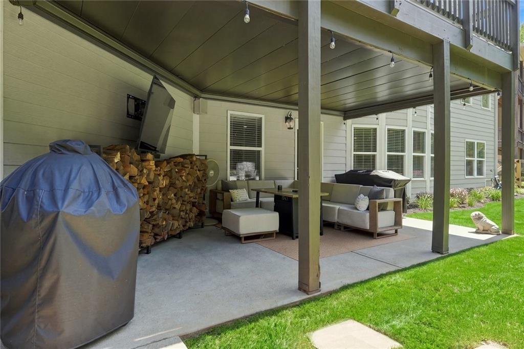 180 Lakestone Parkway Property Photo 73