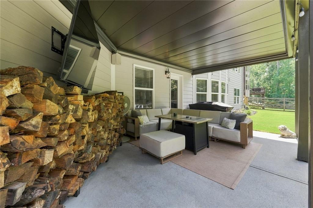 180 Lakestone Parkway Property Photo 74