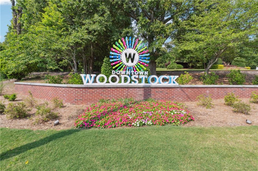 180 Lakestone Parkway Property Photo 88