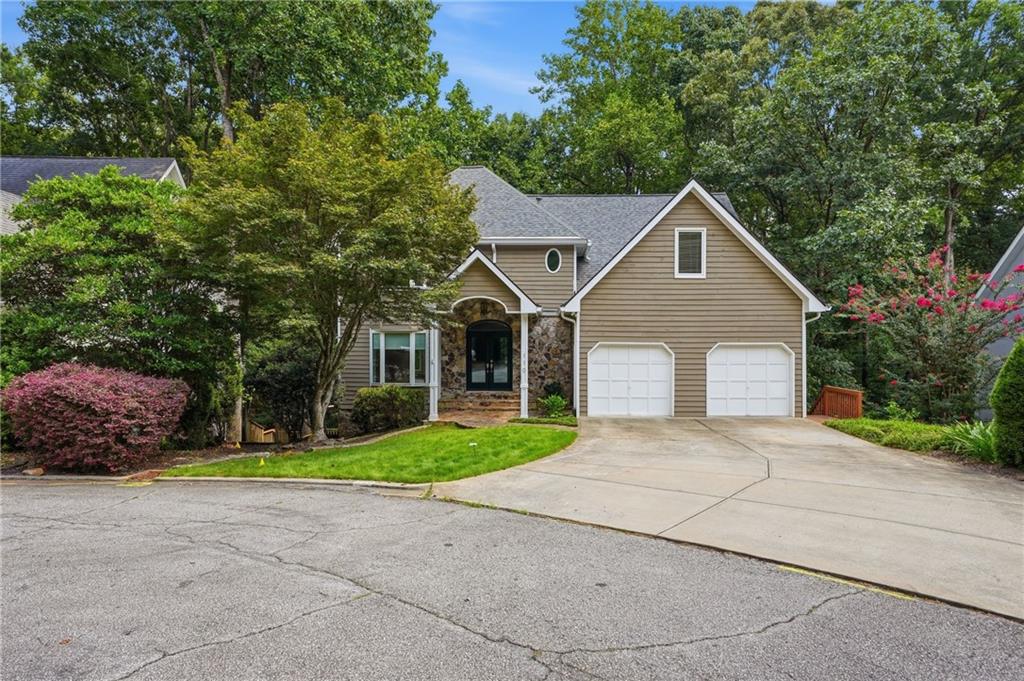 110 Bitternut Circle Property Photo 1
