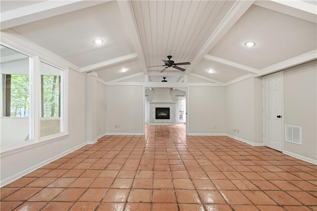 110 Bitternut Circle Property Photo 3