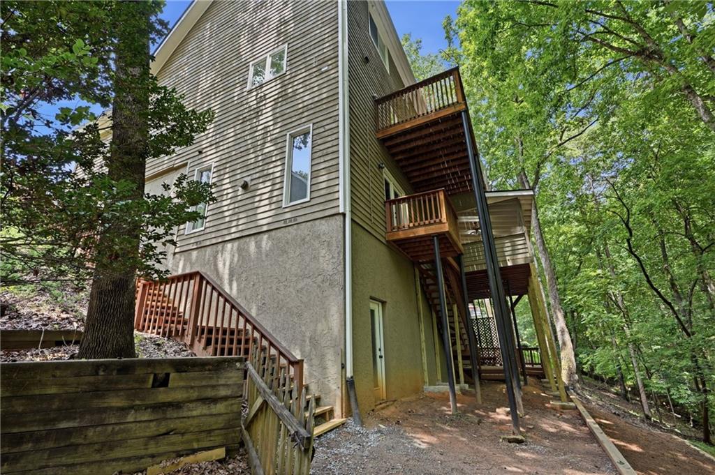 110 Bitternut Circle Property Photo 5