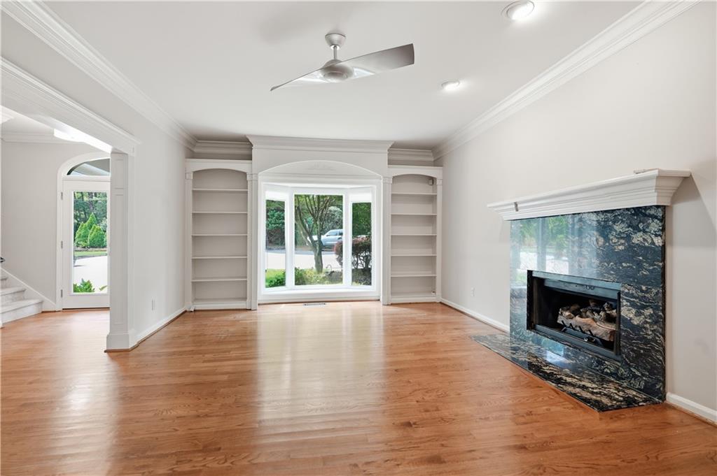 110 Bitternut Circle Property Photo 7