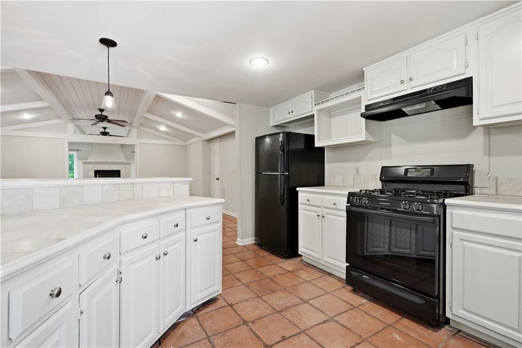 110 Bitternut Circle Property Photo 25