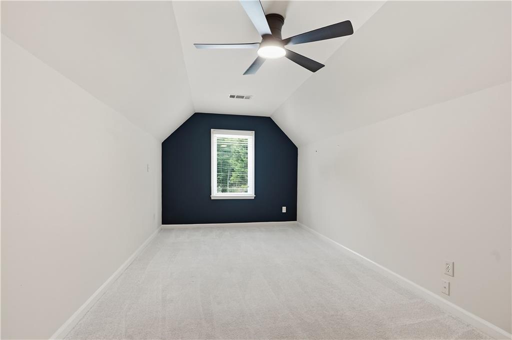 110 Bitternut Circle Property Photo 28