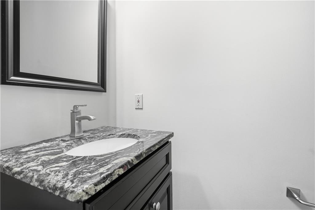 110 Bitternut Circle Property Photo 35