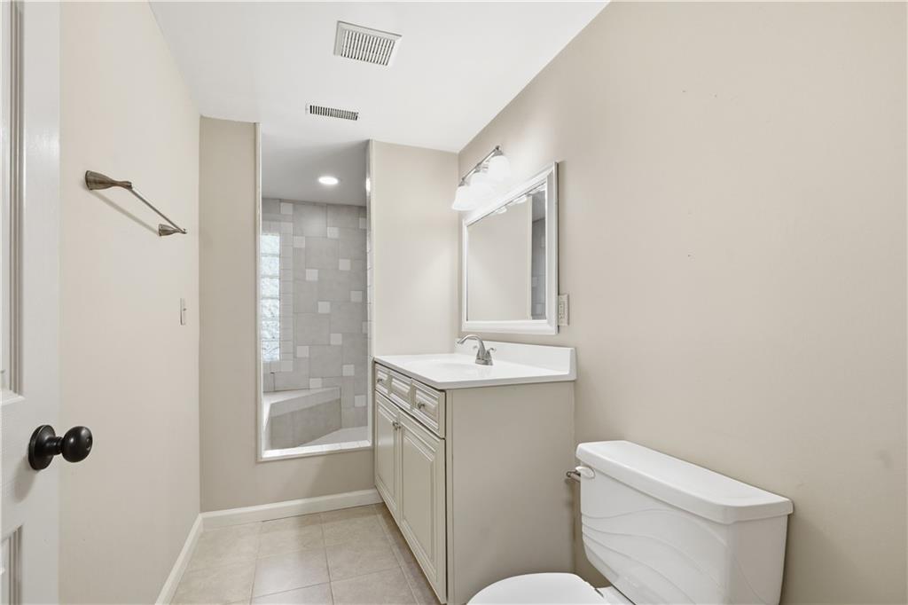 110 Bitternut Circle Property Photo 40