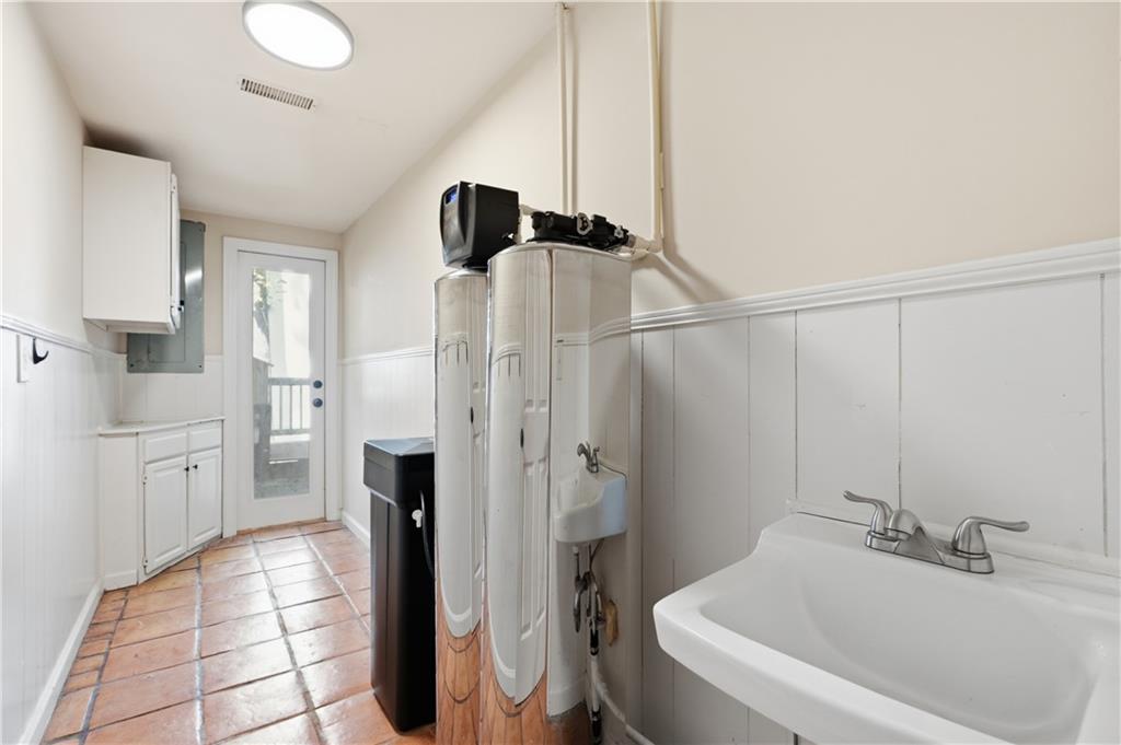 110 Bitternut Circle Property Photo 42