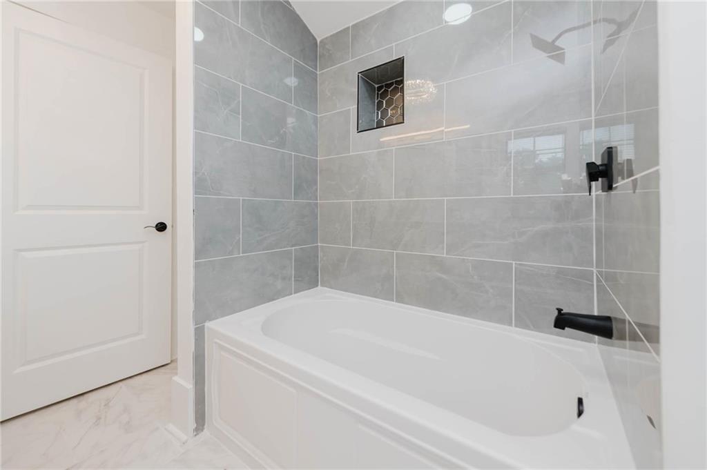 3747 Berkley Drive Property Photo 15