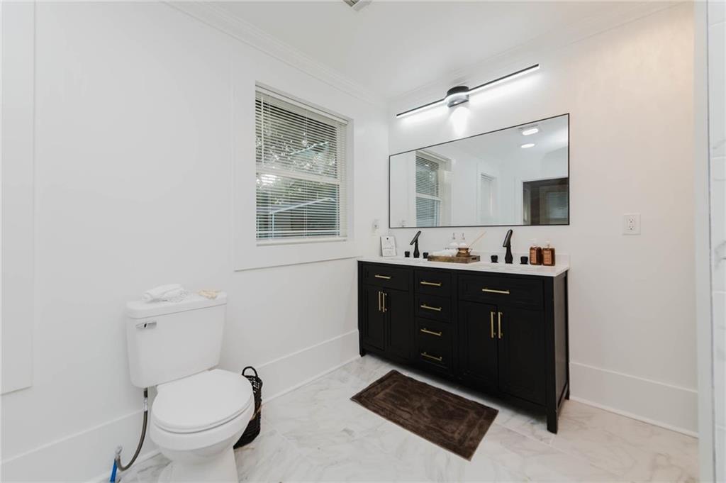 3747 Berkley Drive Property Photo 18