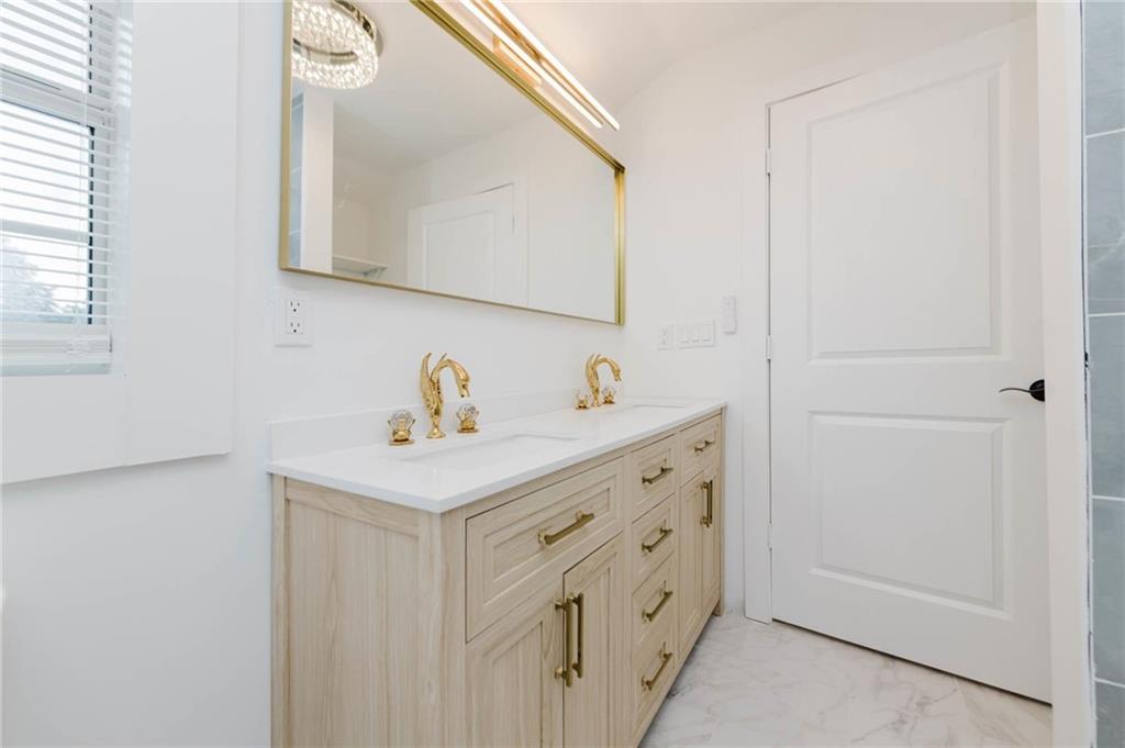 3747 Berkley Drive Property Photo 24