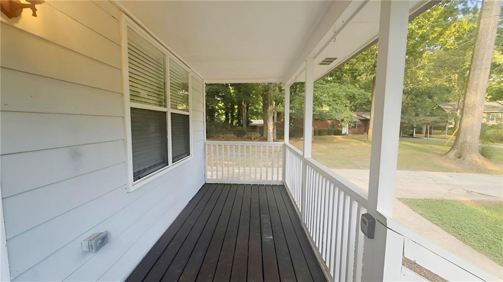 141 Hemlock Circle Property Photo 2