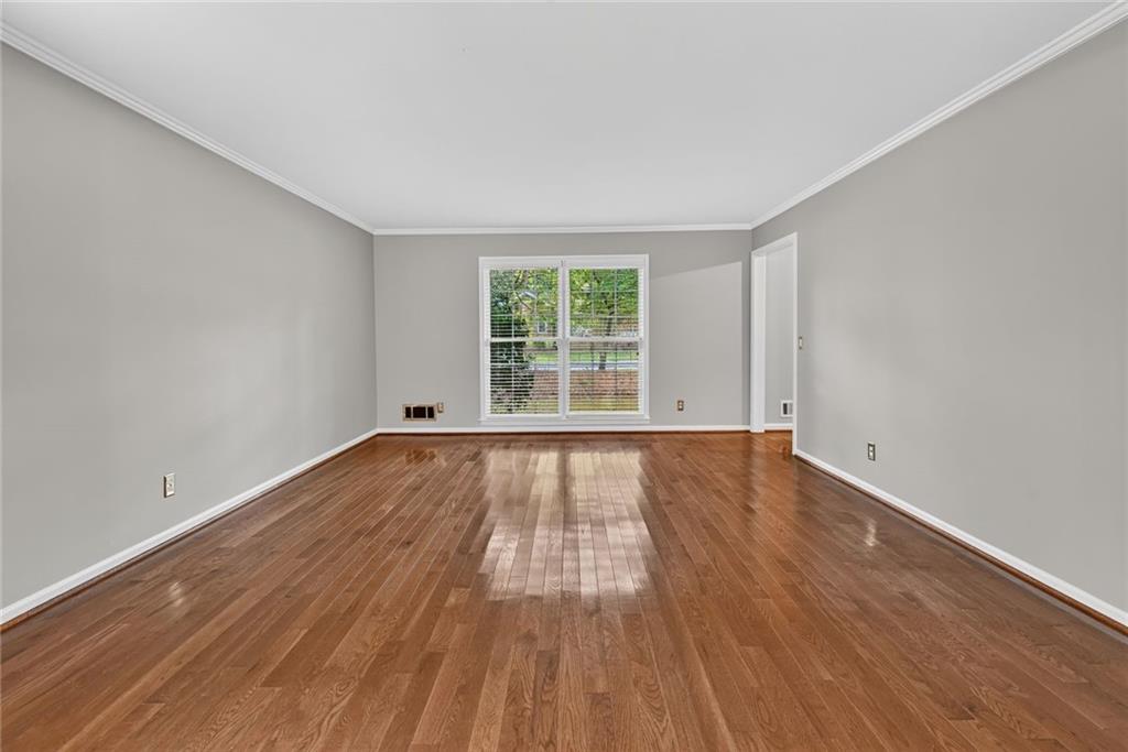 4682 Stonehenge Drive Property Photo 6