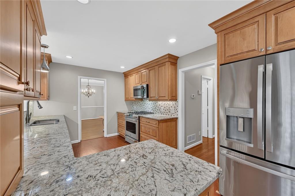 4682 Stonehenge Drive Property Photo 10