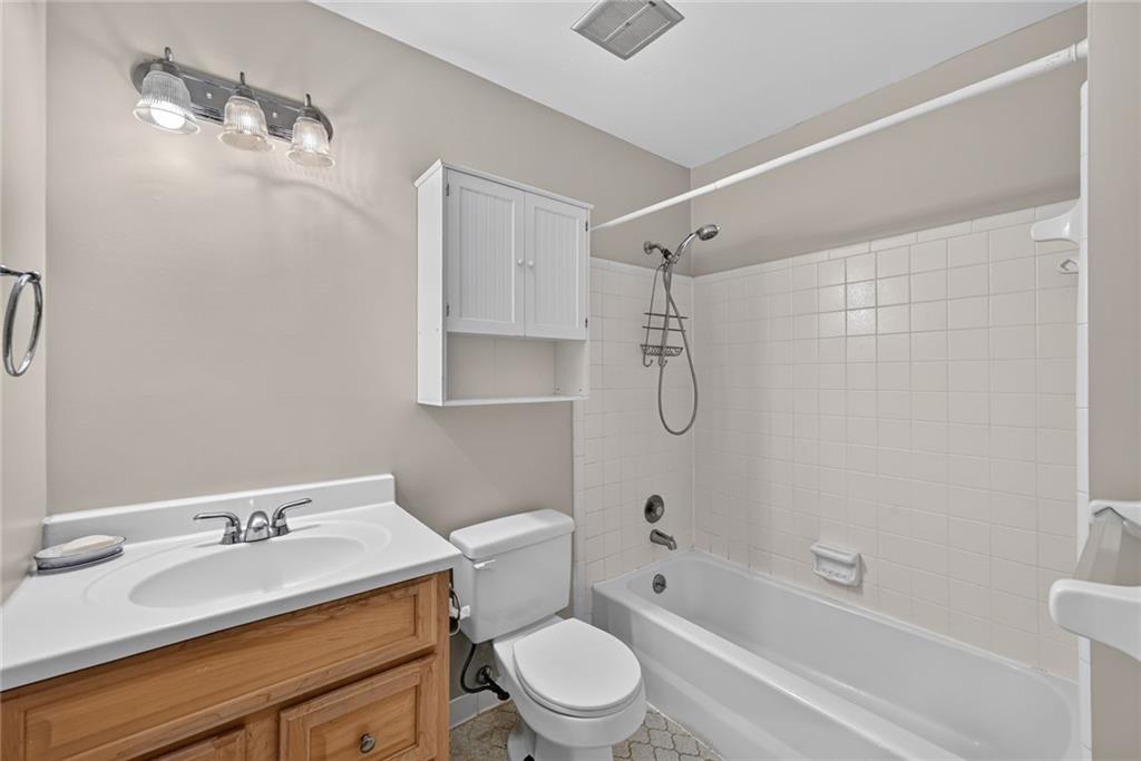 4682 Stonehenge Drive Property Photo 23