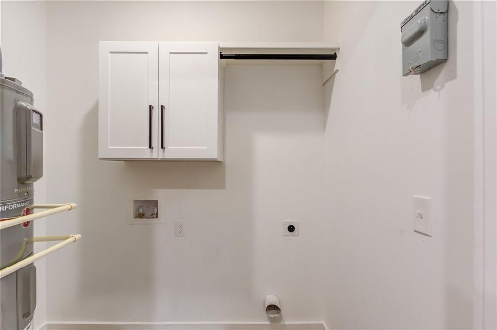 195 Elm Street Property Photo 25