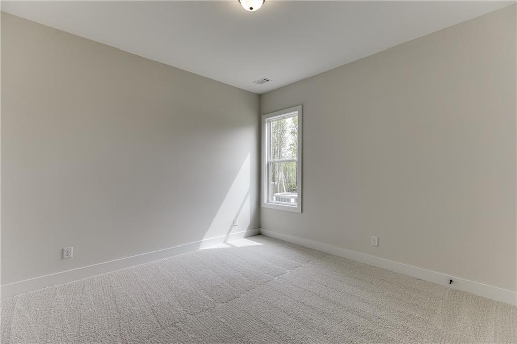 5410 Settingdown Road Property Photo 11
