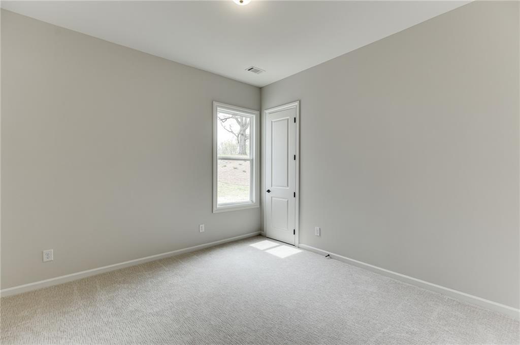 8155 Heardsville Court Property Photo 29