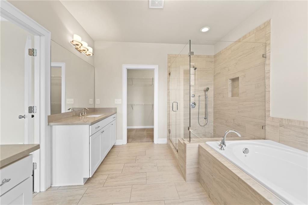 2028 Glenview Park Circle Property Photo 31