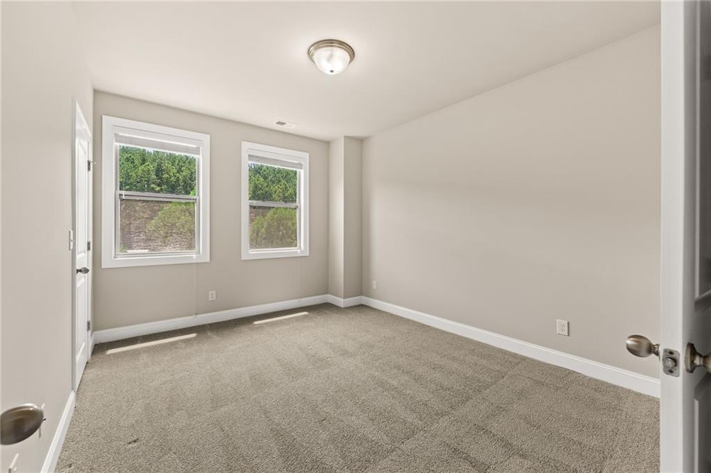 2028 Glenview Park Circle Property Photo 42