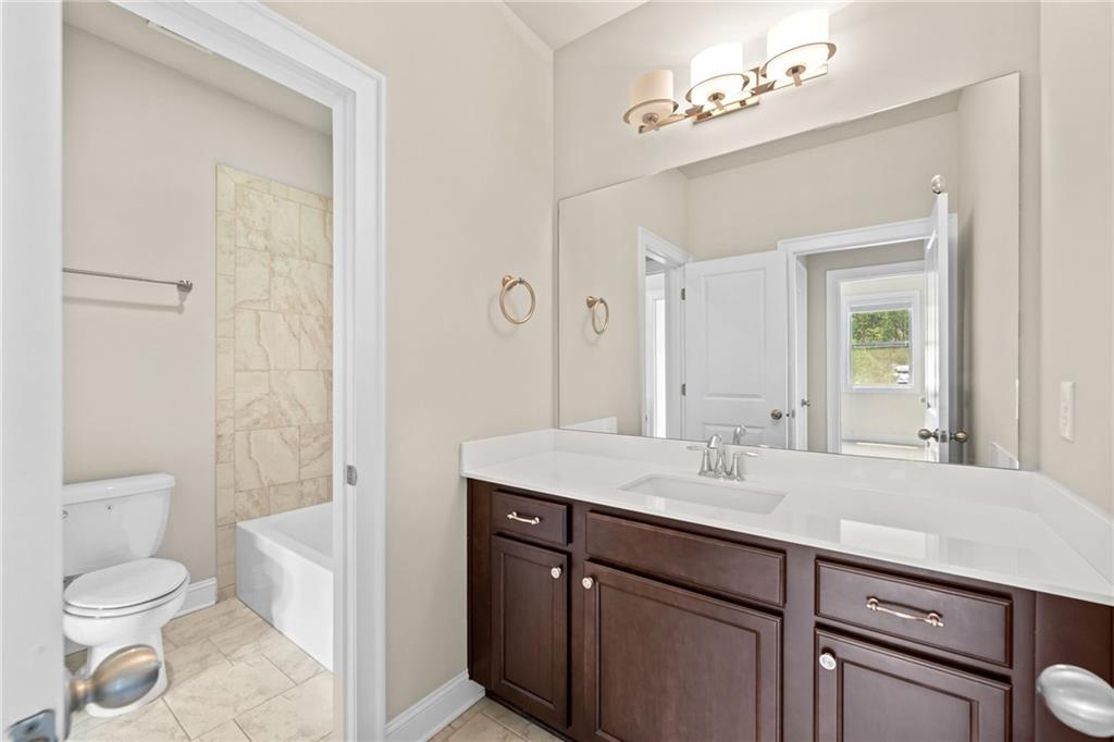 2028 Glenview Park Circle Property Photo 46
