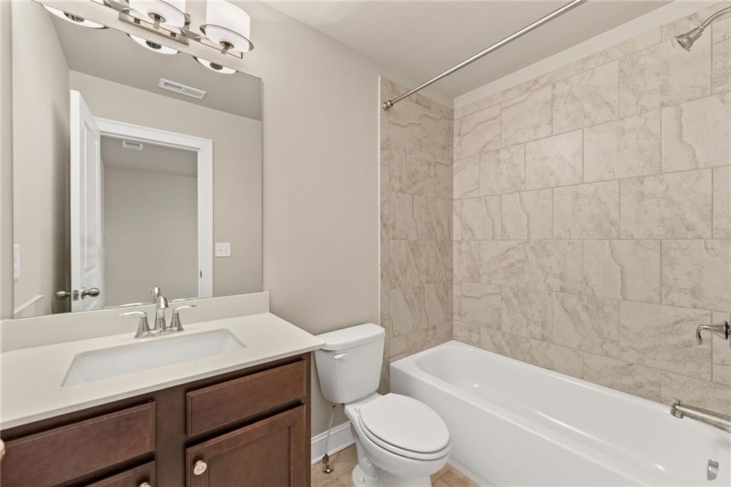 2028 Glenview Park Circle Property Photo 53