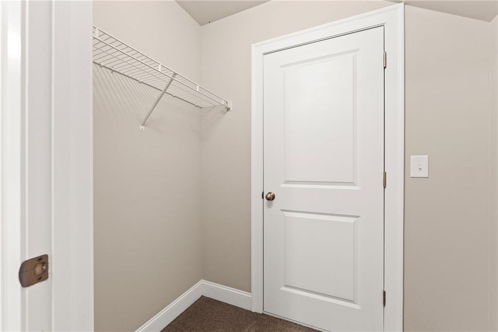 2028 Glenview Park Circle Property Photo 54
