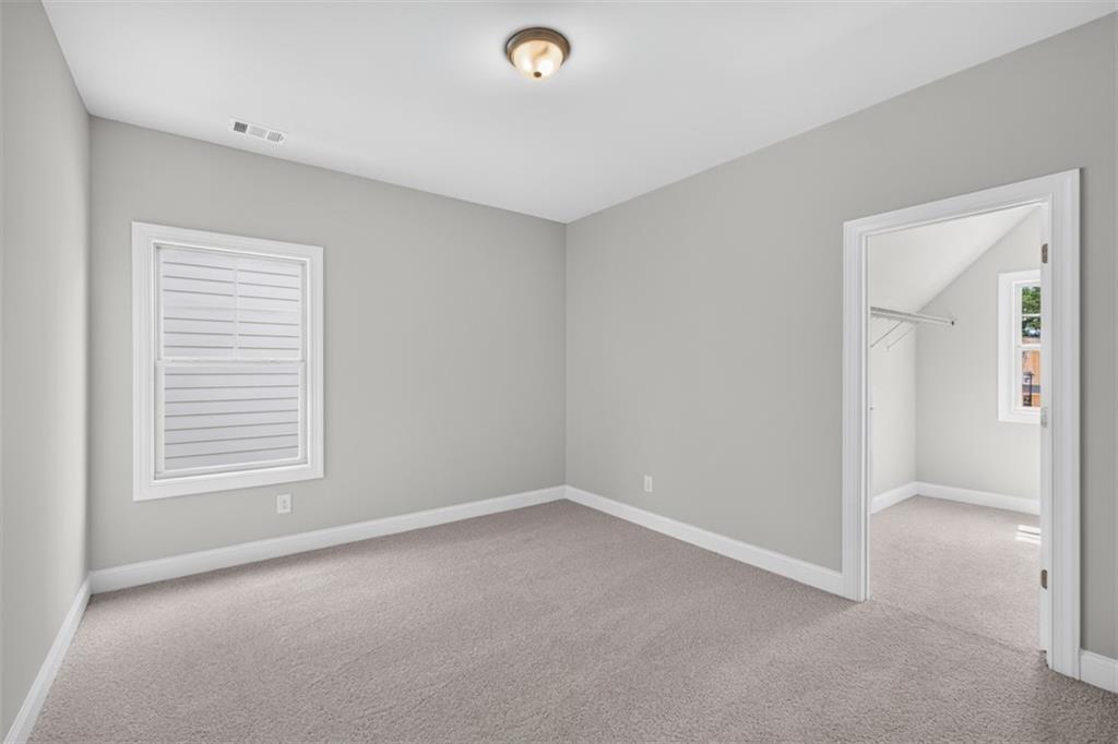 922 Homepark Circle Property Photo 36