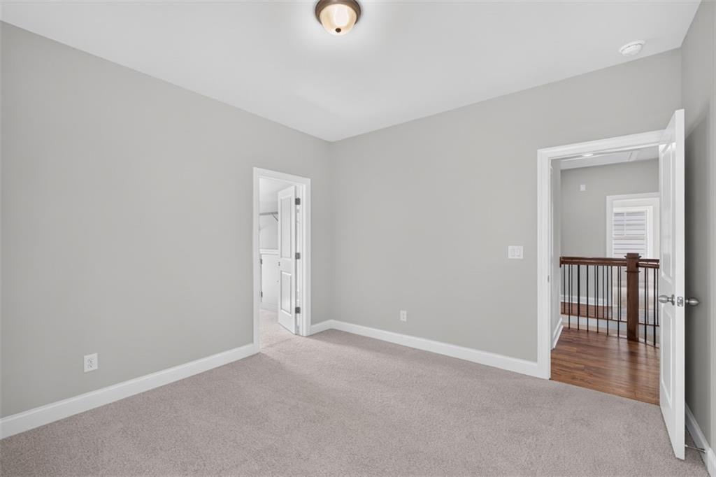 922 Homepark Circle Property Photo 37