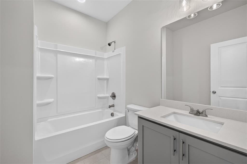 922 Homepark Circle Property Photo 38