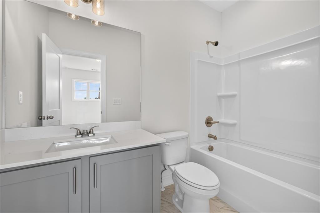 982 Homepark Circle Property Photo 24